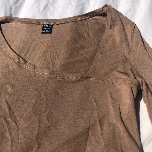 Brown asymetrical tops - Picture 6 of 7